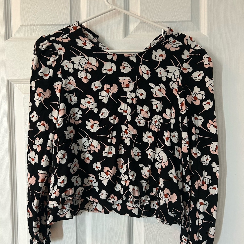 Mango blouse xs flowe design long sleeve